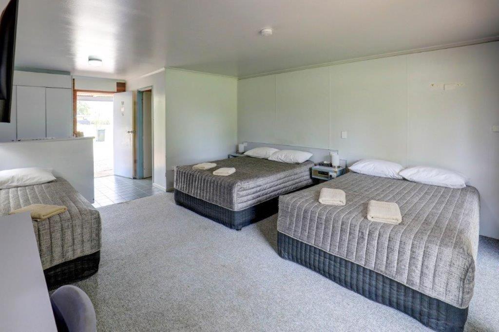 Tambo Mill Motel & Caravan Park Bagian luar foto