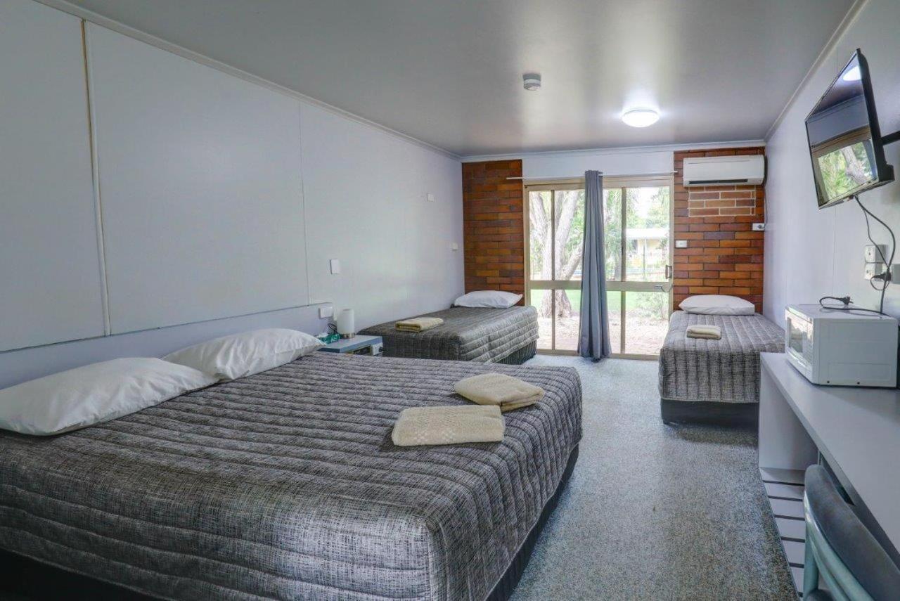 Tambo Mill Motel & Caravan Park Bagian luar foto